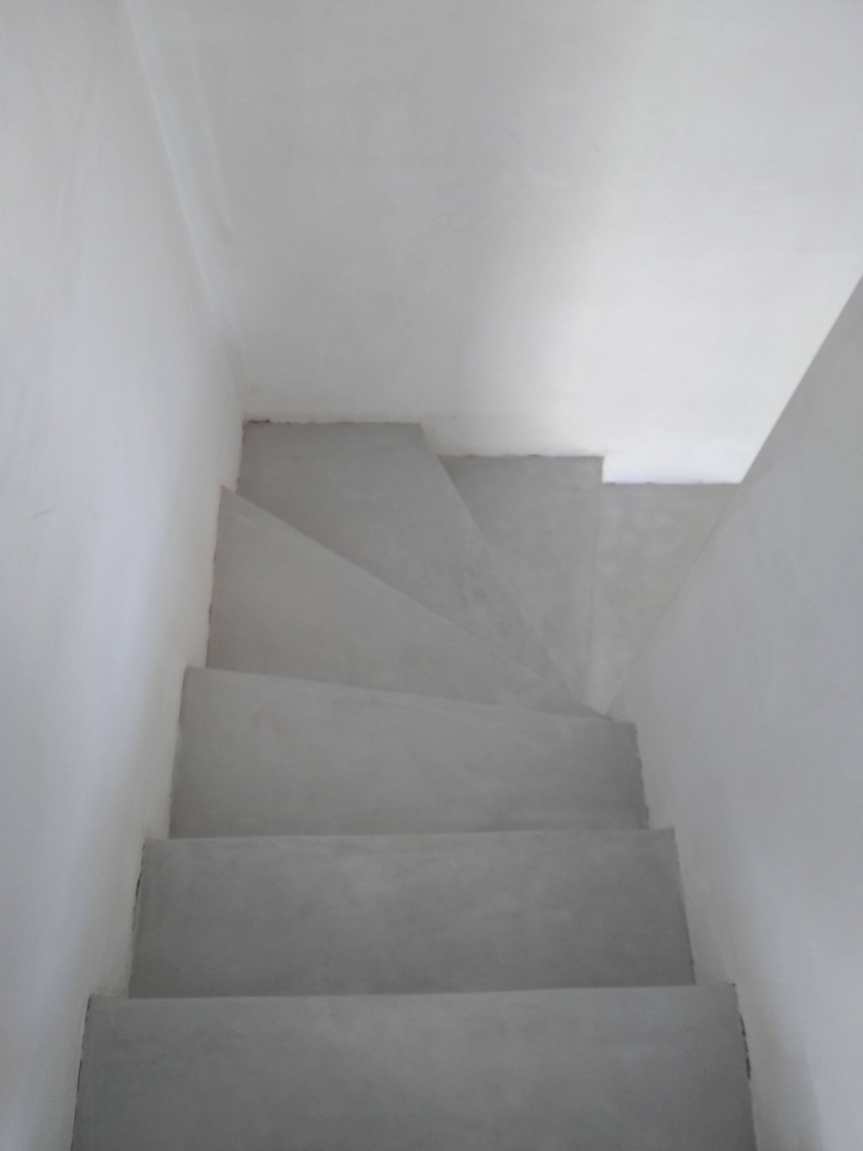 Escalier intérieur en béton ciré - BREIZH IN